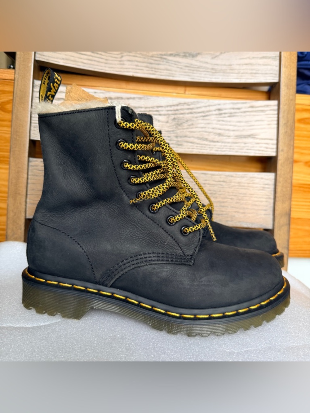 Dr. Martens Women's Sinclair Max Boots Fur Lined Black 8